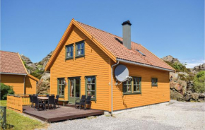 Holiday home Kvalavåg Tresvikvegen II